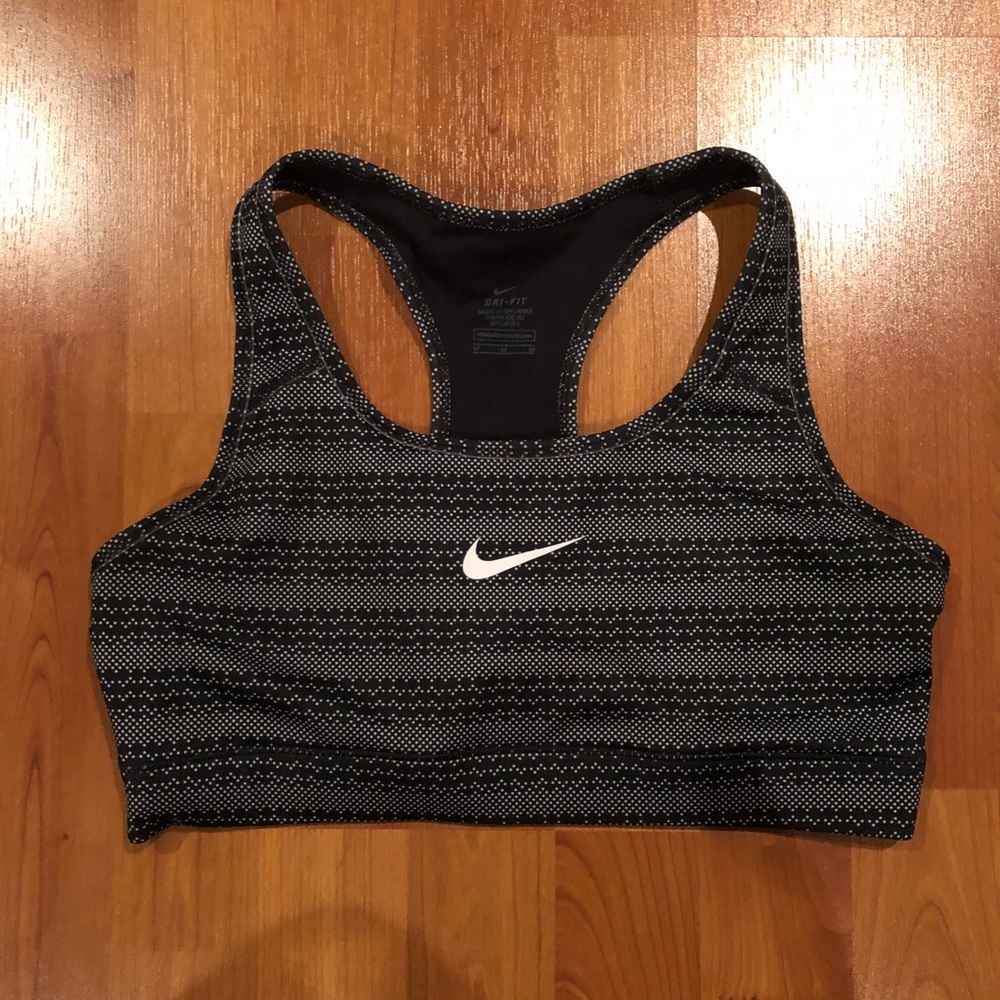 nike sports bra